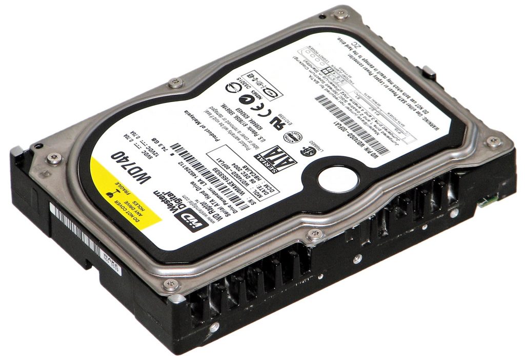 Features to check when choosing the right hard drive For You