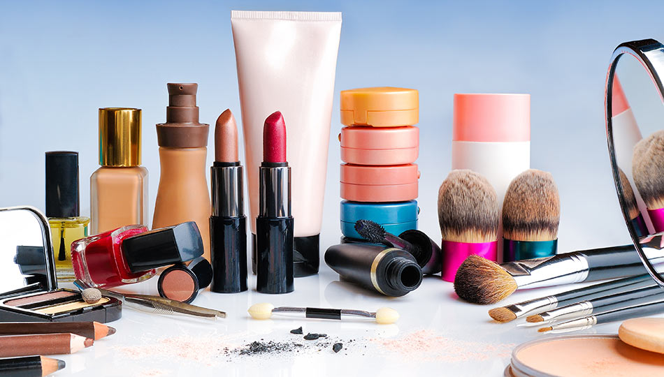TOP 10 TIPS FOR YOUR COSMETIC SHOP