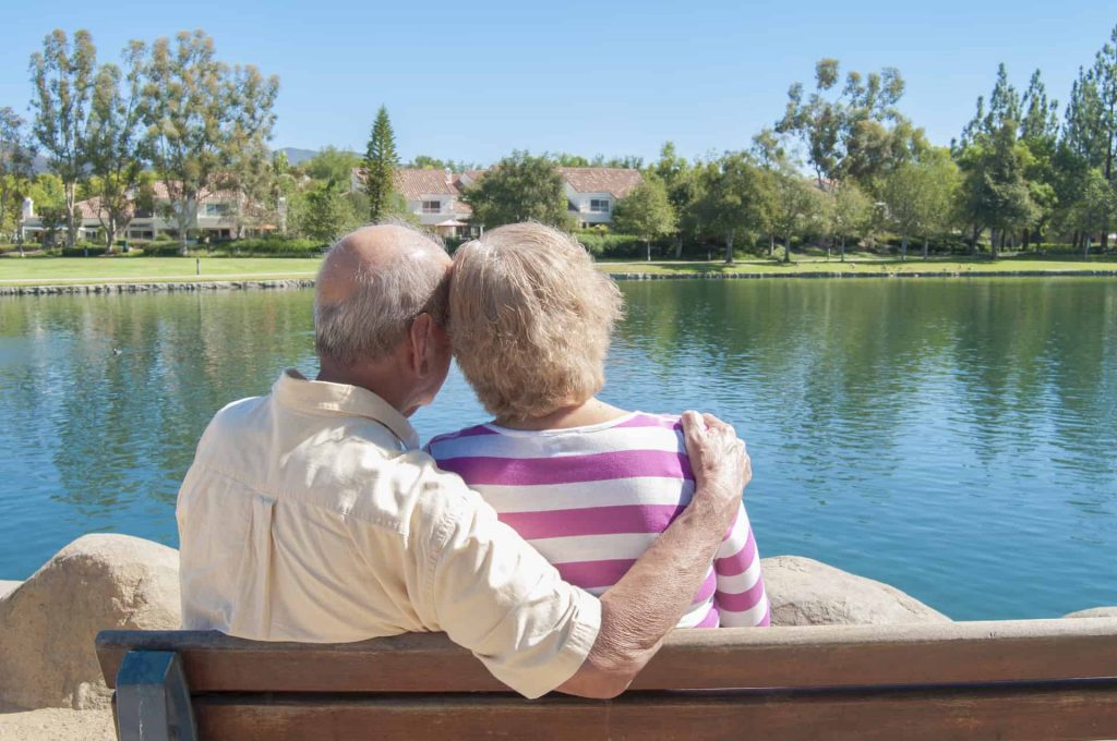The 6 Main Advantages of Choosing Senior Living Communities for Your Loved One