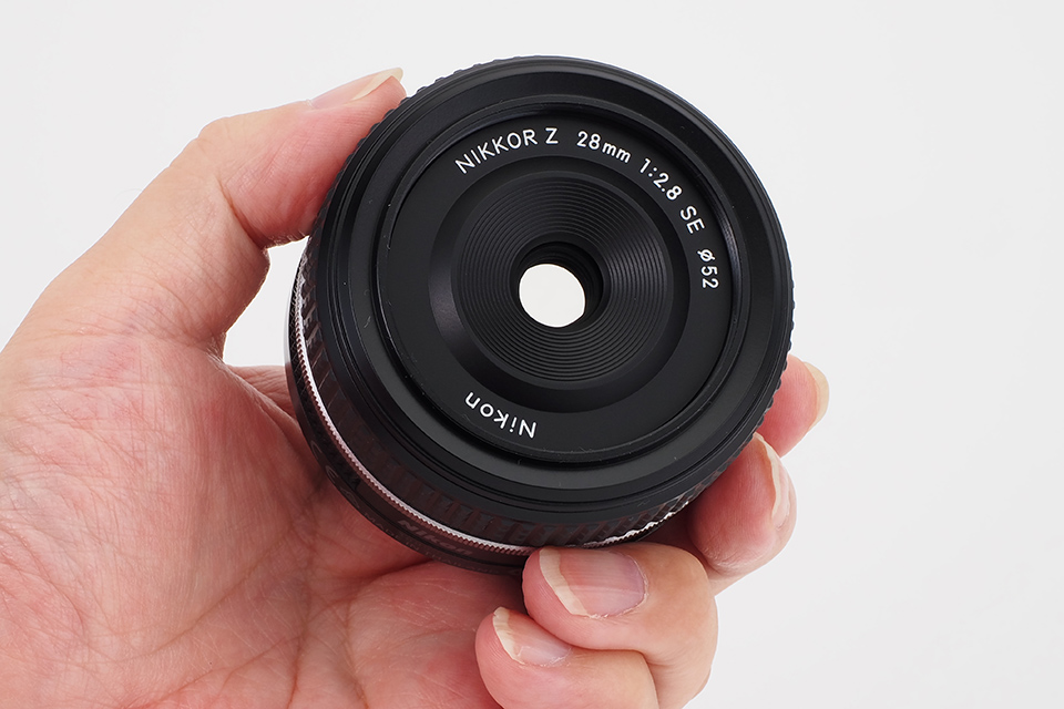 NIKKOR Z 28mm f / 2.8 Single focus lens